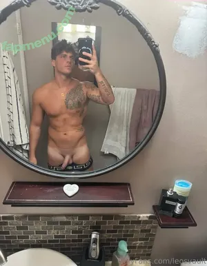 leosvault / leos.vault nude photo #0001