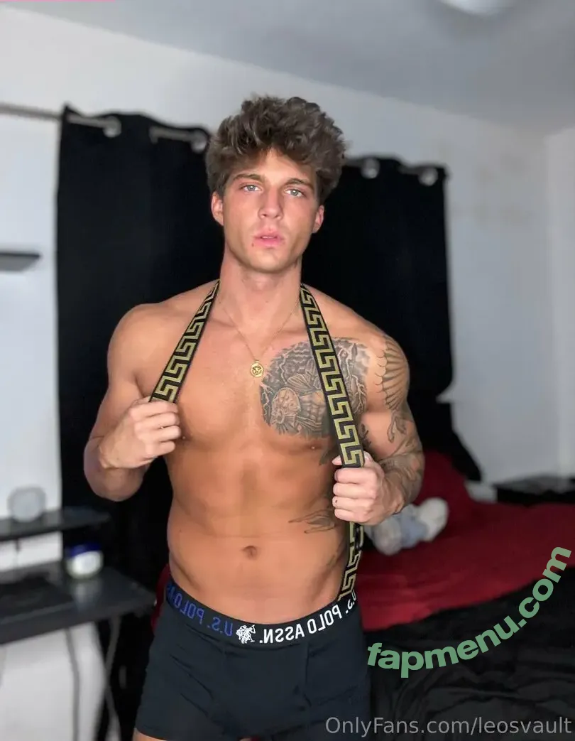 leosvault nude photo #0005 (leos.vault)