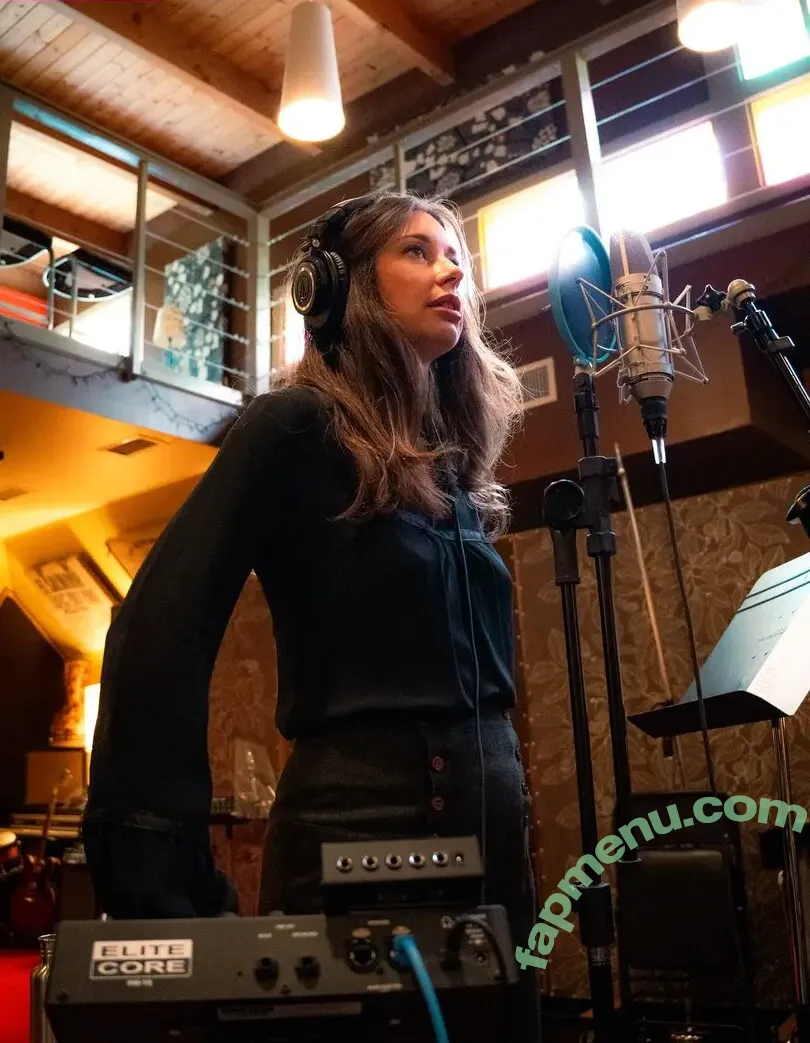 lera_lynn nude photo #0044 (leralynn)