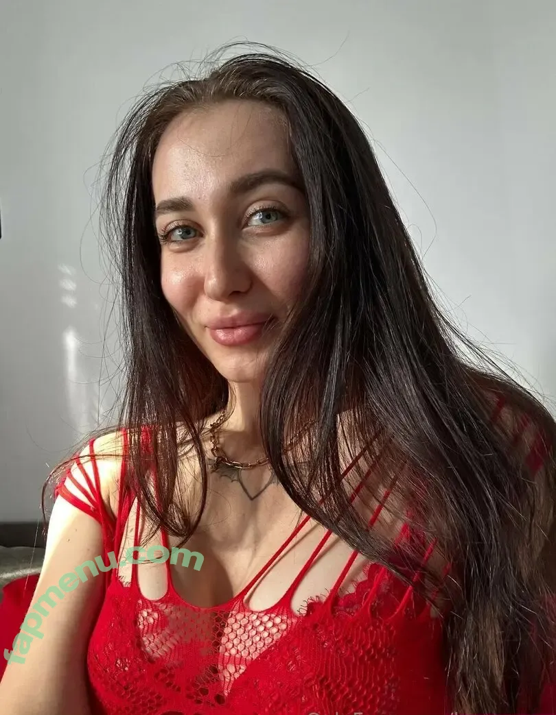 leramoon nude photo #0014 (leramoonn)