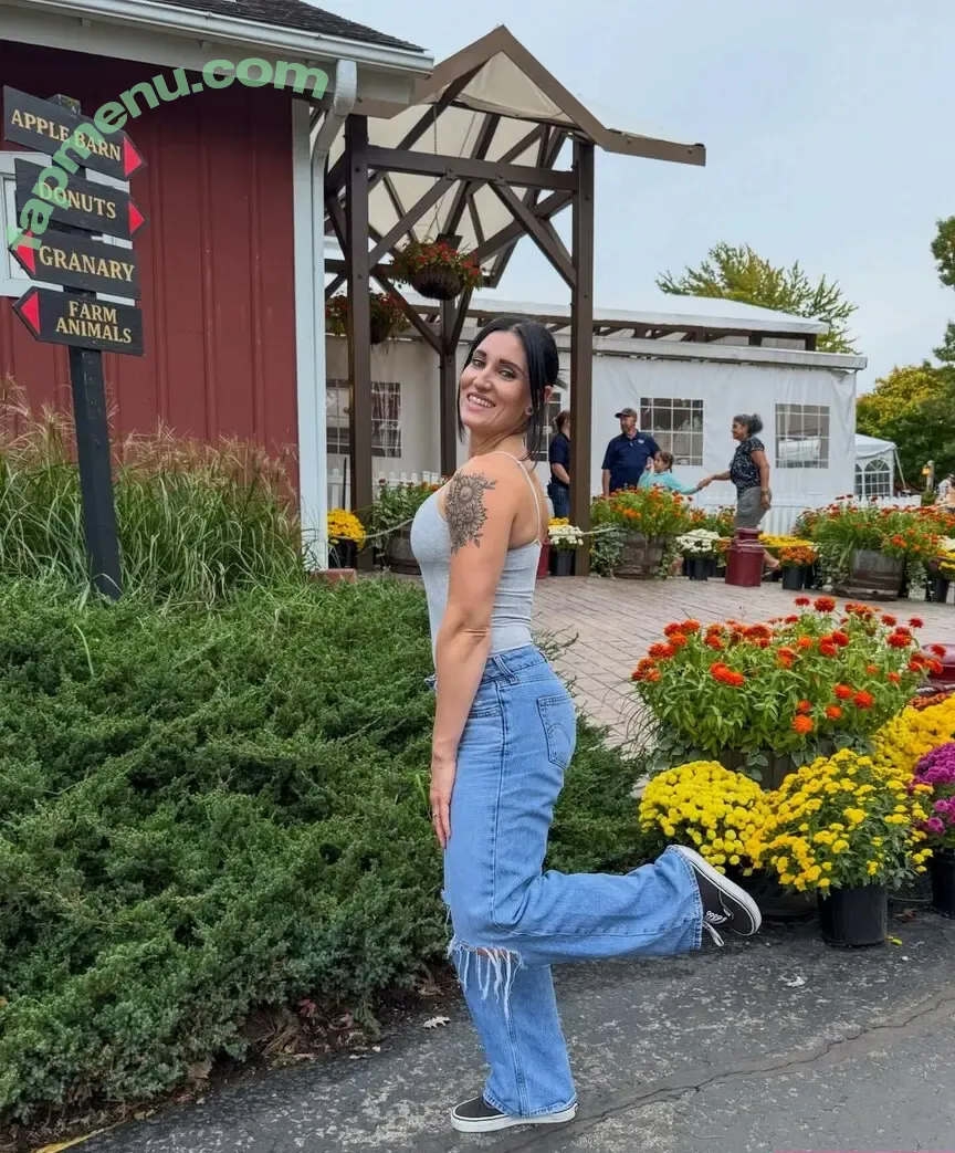 Lesley Cusumano nude photo #0171 (lesley_cusumano)