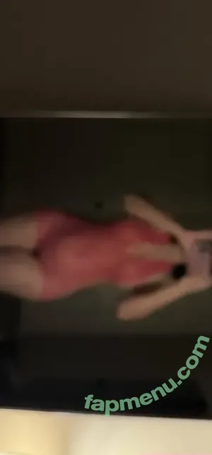 leslie.vlla / daylilyeilsel nude photo #0027