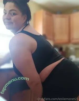 lesliemonet21 / officialleslie_monet nude photo #0002