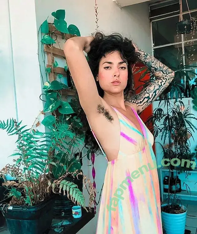 lessmysticxx nude photo #0003 (Lessxmystic)