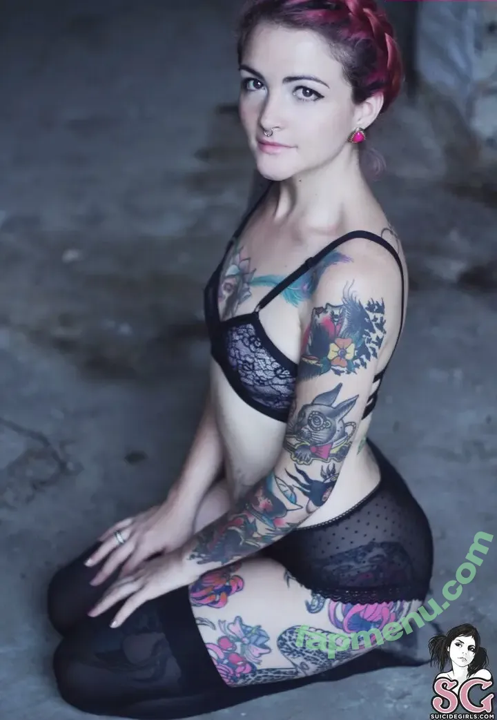 Lethal nude photo #0006 (thelethalc0llector)