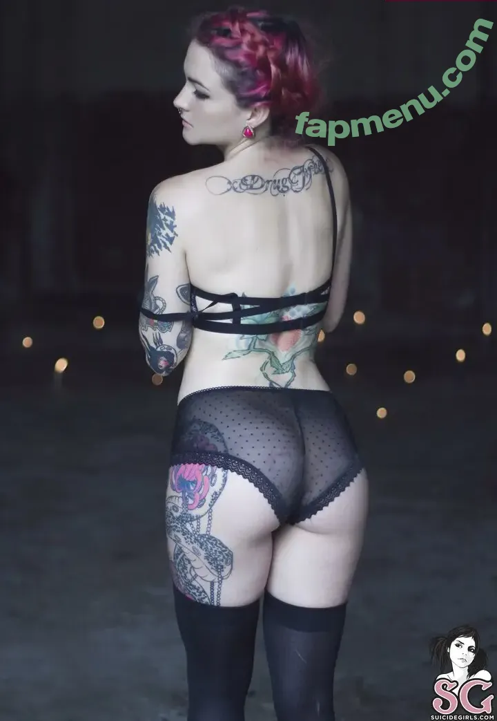 Lethal nude photo #0039 (thelethalc0llector)