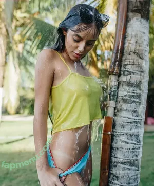 Letícia Amorim / amoooorim nude photo #0001