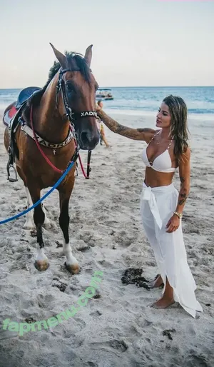 Leticia Bufoni / LeticiaBufoni nude photo #0524