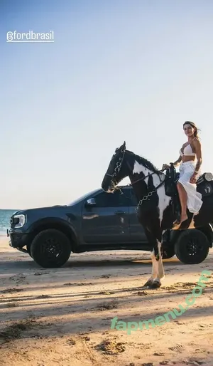 Leticia Bufoni / LeticiaBufoni nude photo #0525