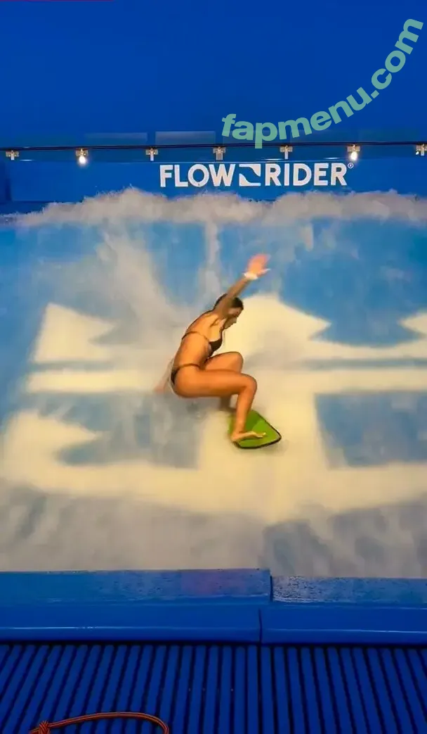 Leticia Bufoni nude photo #0450 (leticiabufoni)