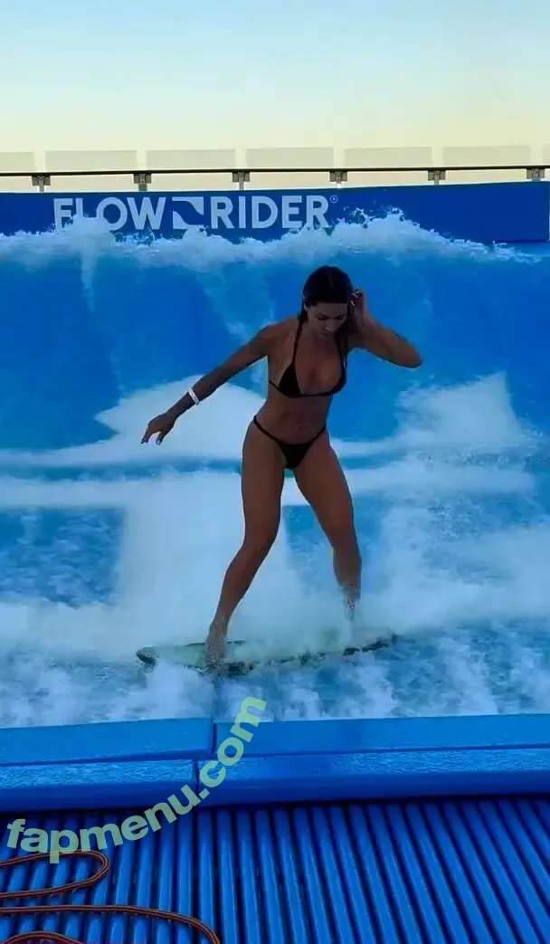 Leticia Bufoni nude photo #0454 (leticiabufoni)