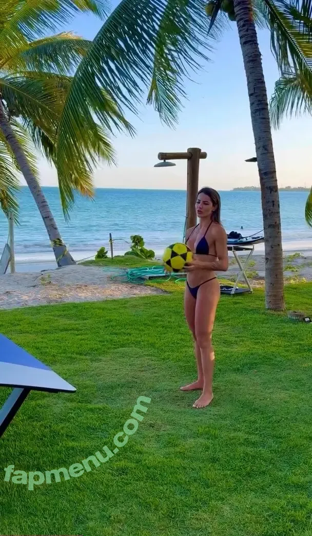 Leticia Bufoni nude photo #0516 (LeticiaBufoni)