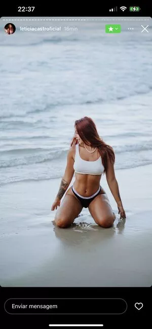 Leticia Castro / Castrollet / DEZOITOU / leticiacastroficial / thayscastro nude photo #0050