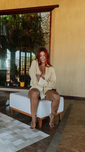 Leticia Castro / Castrollet / DEZOITOU / leticiacastroficial / thayscastro nude photo #0179