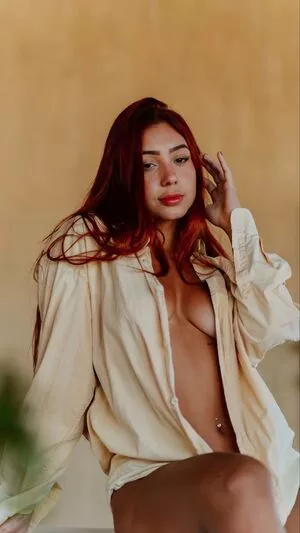 Leticia Castro / Castrollet / DEZOITOU / leticiacastroficial / thayscastro nude photo #0192