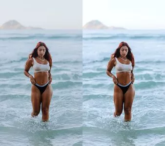 Leticia Castro / Castrollet / DEZOITOU / leticiacastroficial / thayscastro nude photo #0202