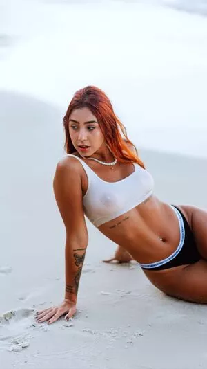 Leticia Castro / Castrollet / DEZOITOU / leticiacastroficial / thayscastro nude photo #0217