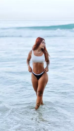 Leticia Castro / Castrollet / DEZOITOU / leticiacastroficial / thayscastro nude photo #0232