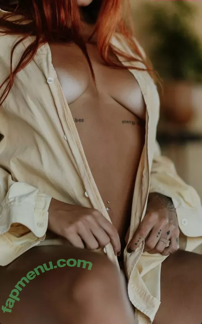 Leticia Castro nude photo #0096 (Castrollet / DEZOITOU / leticiacastroficial / thayscastro)