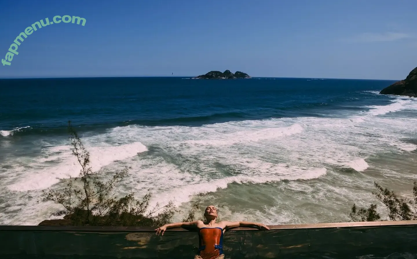 Leticia Colin nude photo #0203 (leticiacolin)