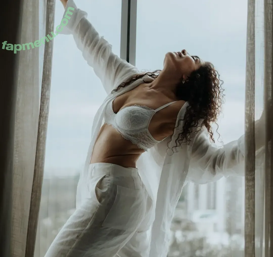 Leticia Sabatella nude photo #0054 (leticia_sabatella)