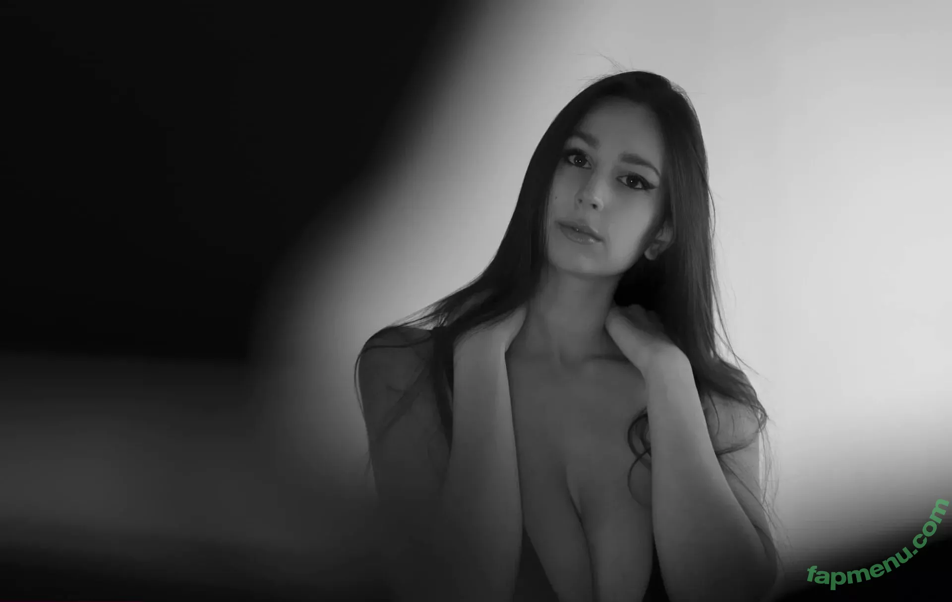 Letizia Ceresa nude photo #0092 (lucre_photos)