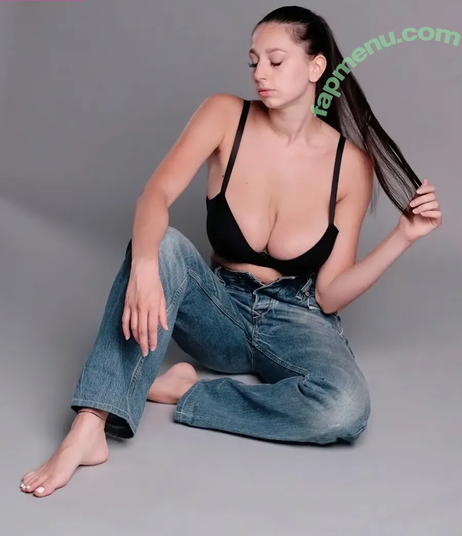 Letizia Ceresa nude photo #0166 (lucre_photos)