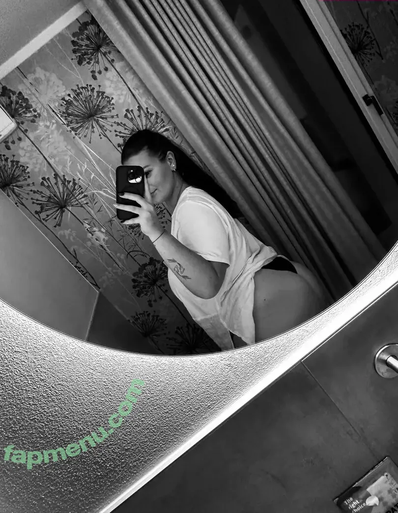 letizia nude photo #0007 (Letisia / letiziaaaa_)