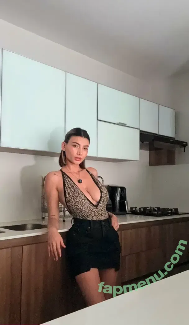 letiziafulkers nude photo #0078 (fulkers_letizia)