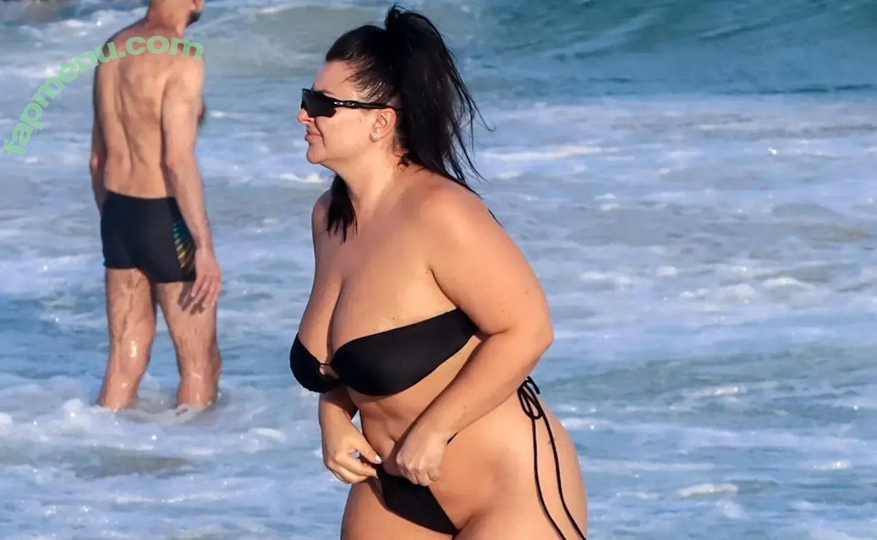 Letticia Munniz nude photo #0024 (letticiamunniz)