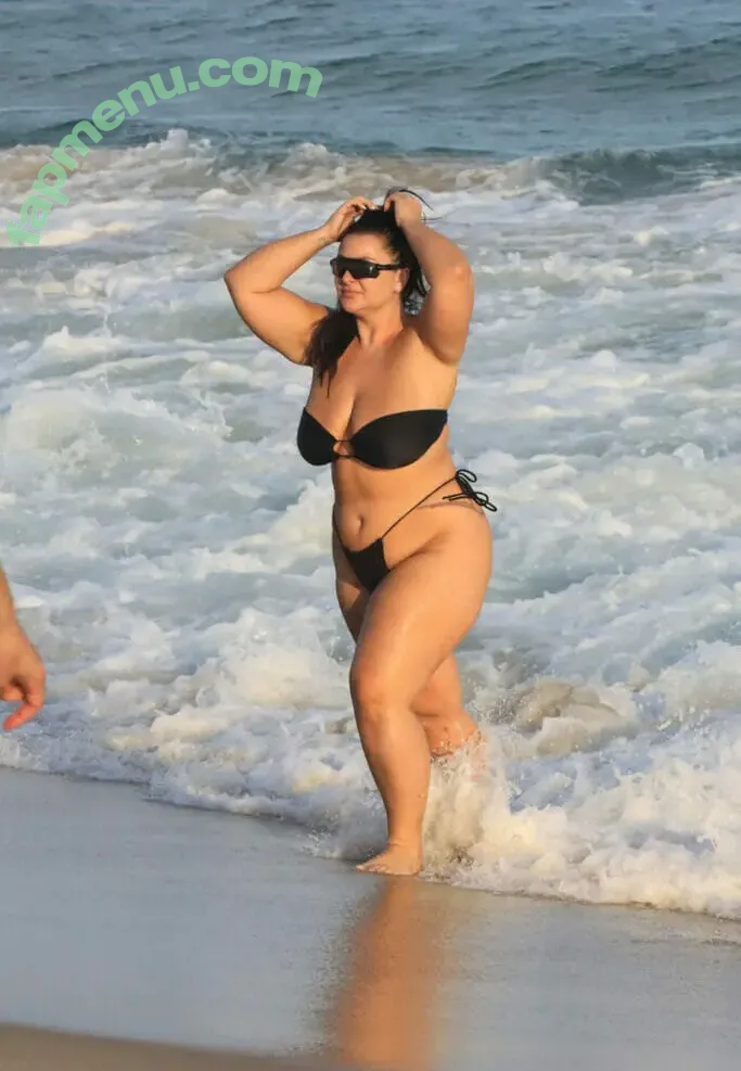 Letticia Munniz nude photo #0025 (letticiamunniz)