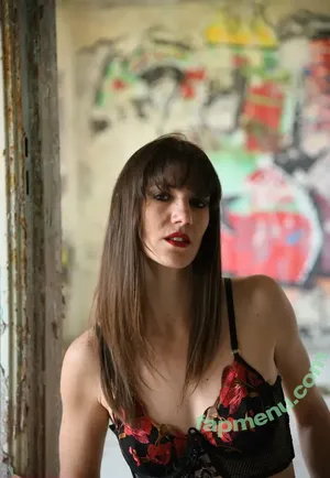  nude photo #0001