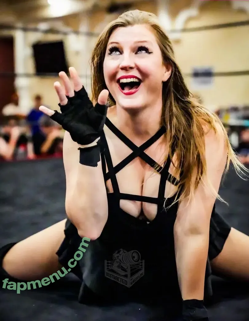 Leva Bates nude photo #0106 (wrestlingleva)