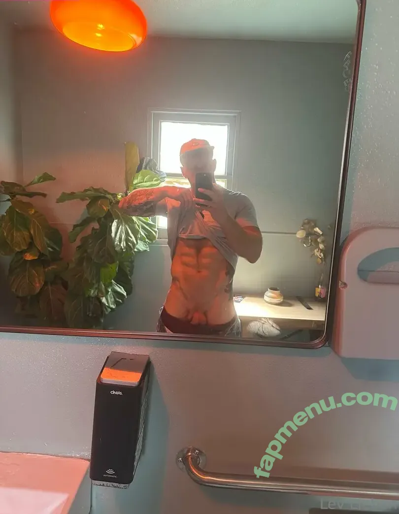 levlieben nude photo #0012 (thelevlieben)