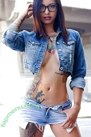 Levy Tran / hellofromlevy nude photo #0036