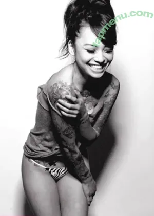 Levy Tran / hellofromlevy nude photo #0056