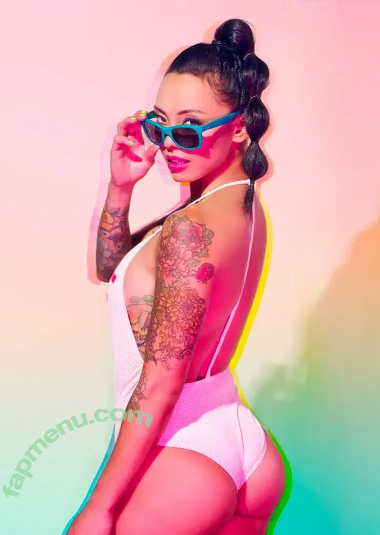 Levy Tran nude photo #0041 (hellofromlevy)