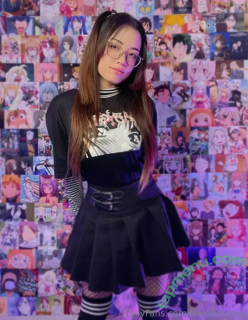 Lewdkittenxo nude photo #0191 (Lewdkittenxo)