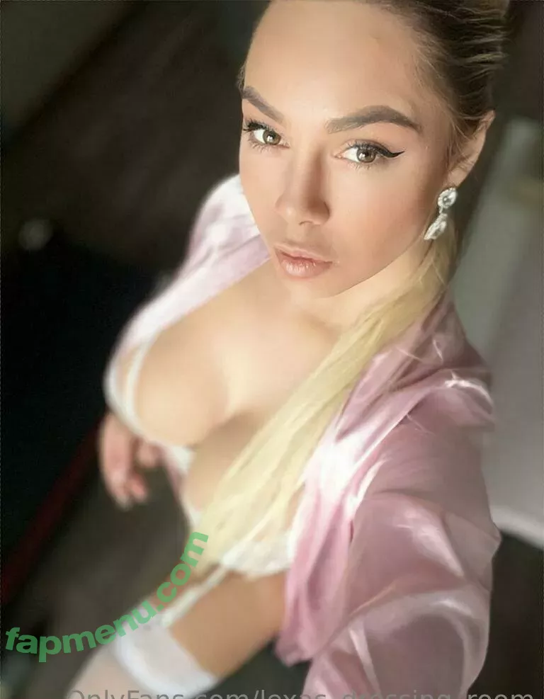 lexas_dressing_room nude photo #0040 (lexas_dressing_room)