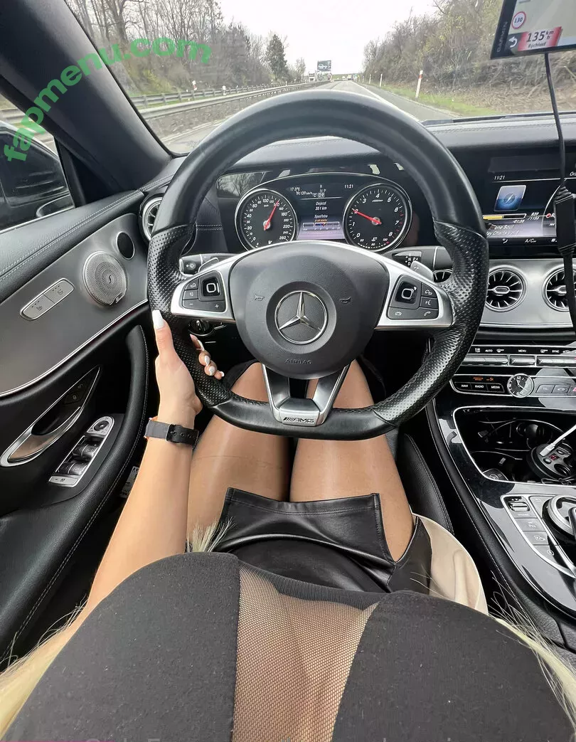 lexas_dressing_room nude photo #0042 (lexas_dressing_room)