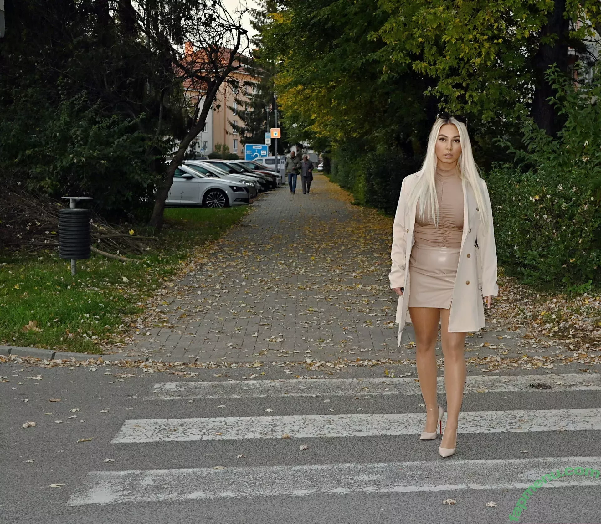 lexas_dressing_room nude photo #0052 (lexas_dressing_room)