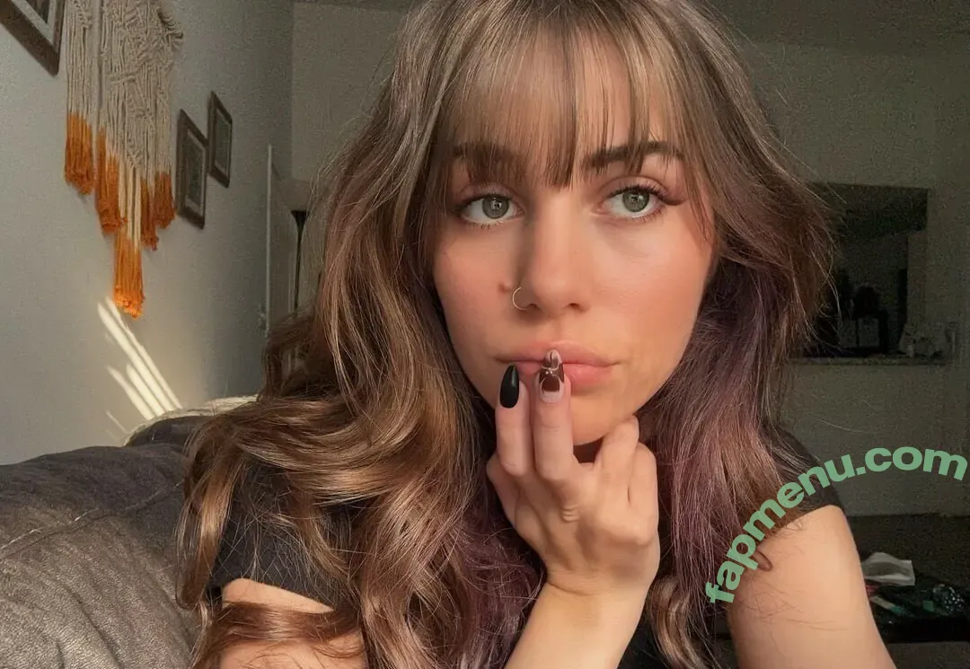 Lexbrielle nude photo #0028 (Lexclementine / ariashazeleyes / itslexbrielle)