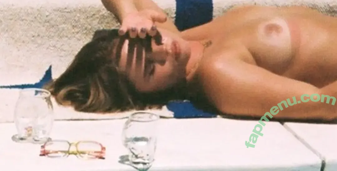 Lexee Smith nude photo #0142 (lexeesmith / lexiesmiths)