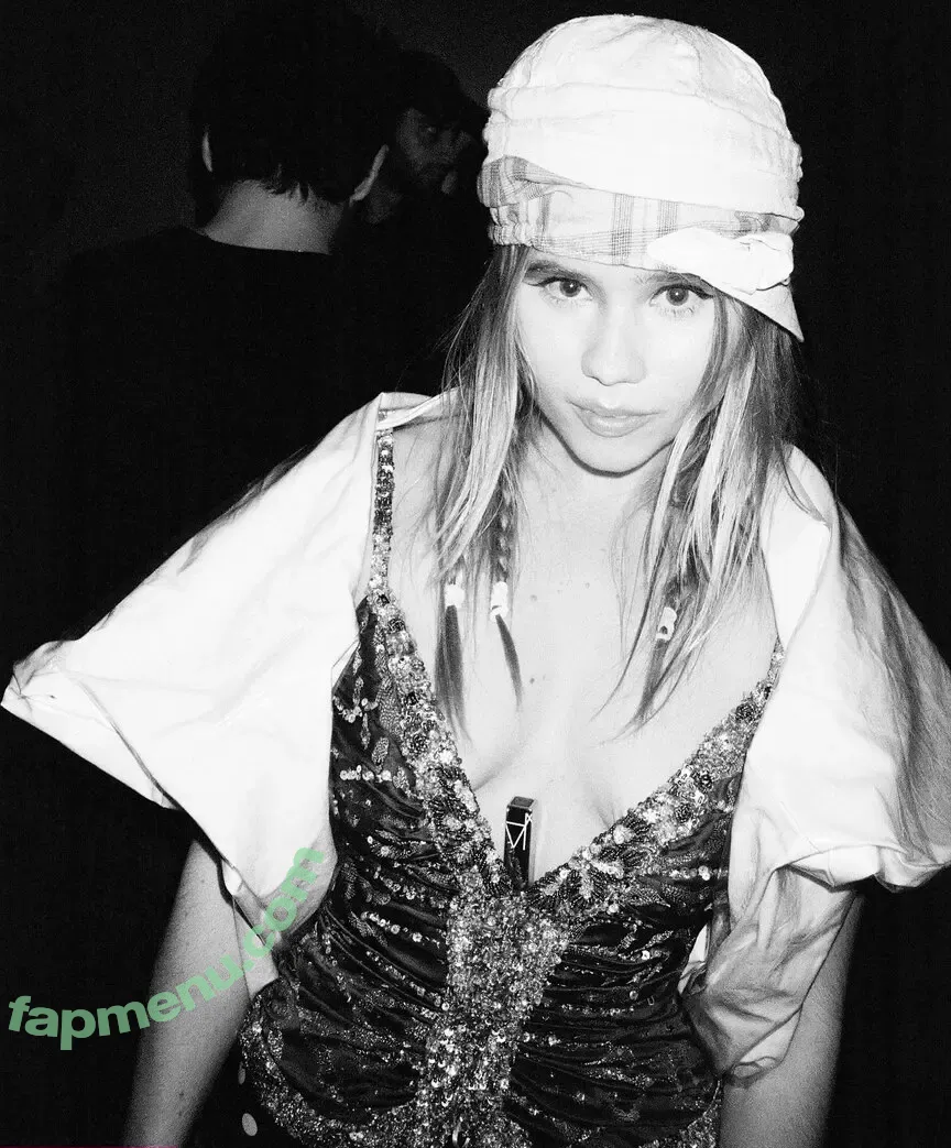 Lexee Smith nude photo #0264 (lexeesmith / lexiesmiths)