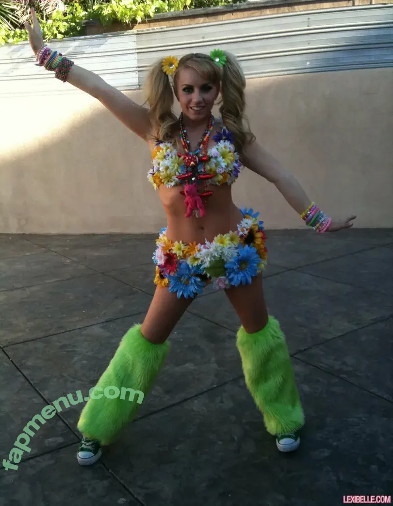 Lexi Belle nude photo #1431 (OMGitsLexi)