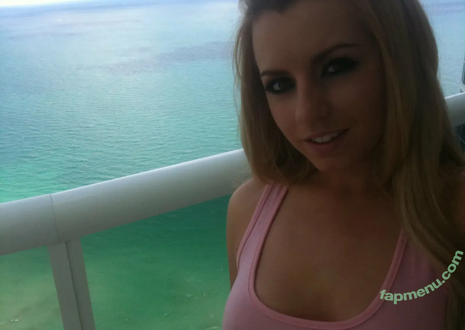 Lexi Belle nude photo #1527 (OMGitsLexi)