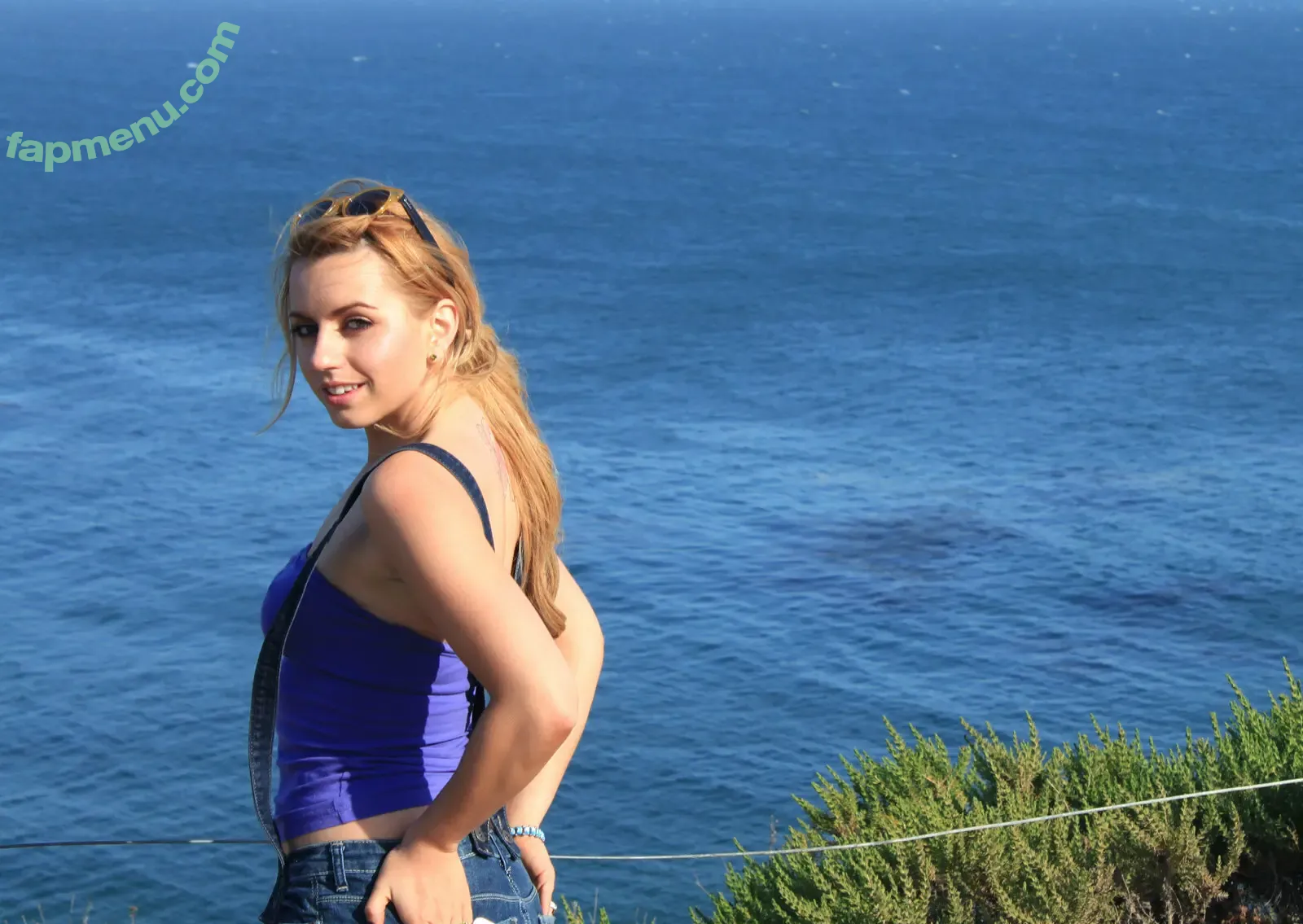 Lexi Belle nude photo #1614 (OMGitsLexi)