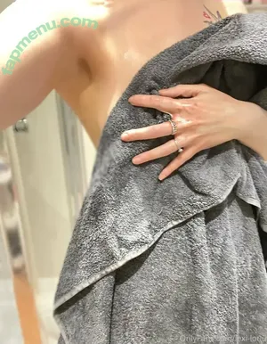 lexi_blackheart / ballsy_enigma nude photo #0001