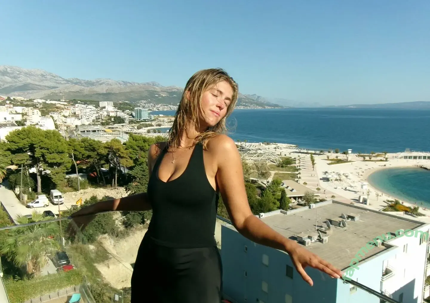 Lexi DiBenedetto nude photo #0039 (dibenedettolexi)