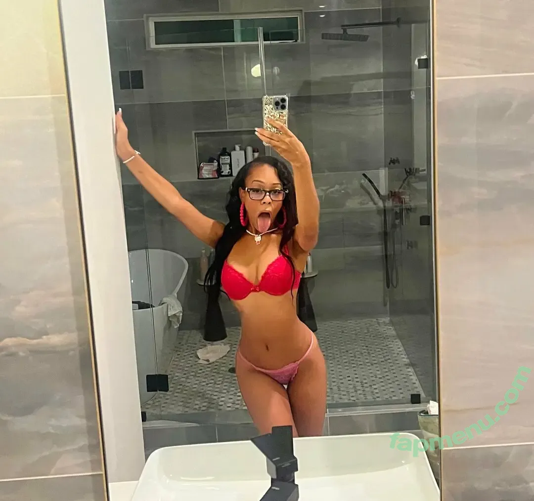 Lexi Kennedy nude photo #0023 (1hoochie / thelexikennedy)